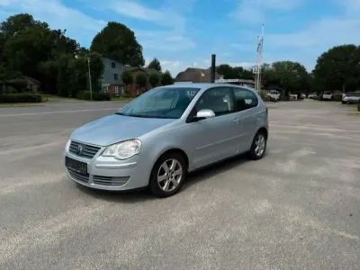 Gebraucht VW Polo Sportline 80 PS (58 kW) 2006 Silber Kleinwagen