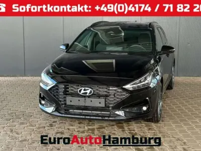 Neu Hyundai i30 Comfort 140 PS (102 kW) 2025 Abyss black Kombi