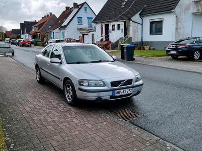 Gebraucht Volvo S60 143 PS (105 kW) 2002 Silber Limousine