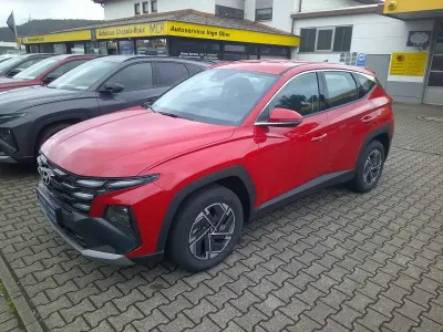 Neu Hyundai Tucson Select 150 PS (110 kW) 2026 Engine red /wählbar SUV
