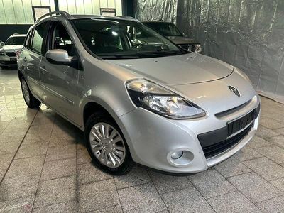Silber Gebraucht 2011 Renault Clio GrandTour Dynamique Kombi | 3.490 € (Fairer Preis)