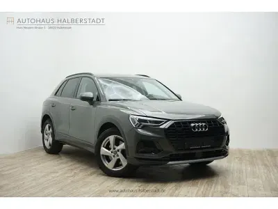 Gebraucht Audi Q3 Ambiente 190 PS (139 kW) 2019 Chronosgrau metallic (metallic) SUV
