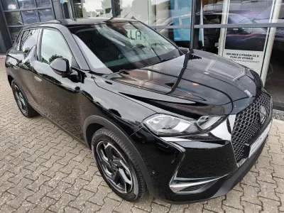 Begagnad DS Automobiles DS3 131 HK (96 kW) 2023 Svart Sedan