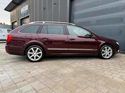 Usata Skoda Superb 170 CV (125 kW) 2010 Viola Station wagon