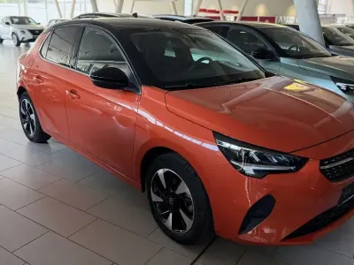 Usado Opel Corsa-e Elegance 100 kW (136 HP) 2022 Laranja Citadino