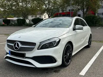 Gebraucht Mercedes A180 AMG line 122 PS (89 kW) 2017 Weiß Kleinwagen