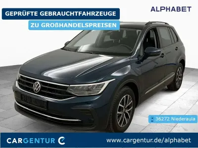 Gebraucht VW Tiguan Life 150 PS (110 kW) 2023 Blau SUV