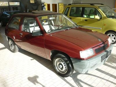 Gebraucht Opel Corsa 45 PS (33 kW) 1993 Bordeauxrot Limousine