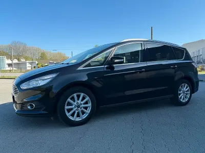 Gebraucht Ford S-MAX Titanium 150 PS (110 kW) 2017 Schwarz Van / Kleinbus