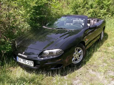 Gebraucht Chevrolet Camaro 193 PS (141 kW) 2000 Schwarz Cabrio