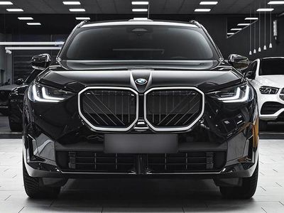 Schwarz Gebraucht 2024 BMW X3 M Sport SUV | 61.990 €