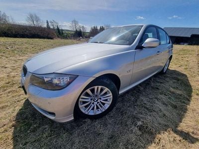 Używany BMW 320 170 KM (125 kW) 2009 Srebrny Sedan/Limuzyna
