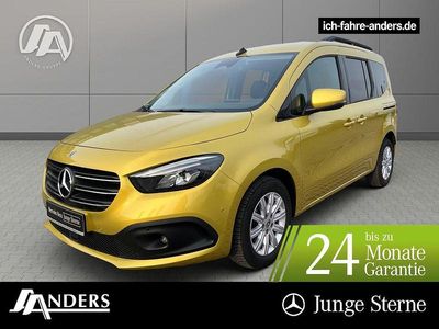 Second-hand Mercedes T180 116 CP (85 kW) 2024 Galben Monovolum