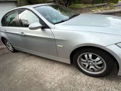 Gebraucht BMW 318 129 PS (94 kW) 2006 Silber Limousine