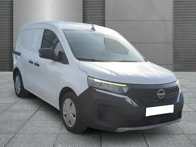 Gebraucht Nissan Townstar Acenta 89 kW (122 PS) 2023 Weiß (mineralweiß) Van / Kleinbus