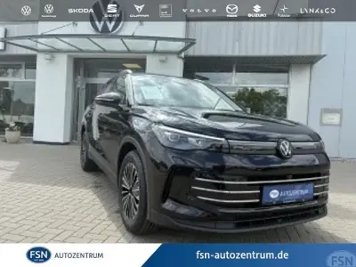 Neu VW Tiguan Elegance 150 PS (110 kW) 2026 Grenadillschwarz metallic SUV