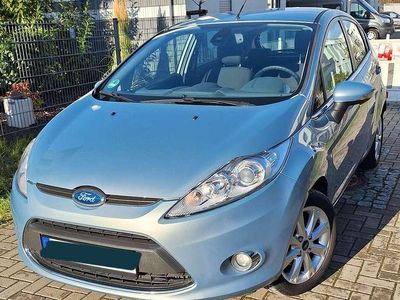 Gebraucht Ford Fiesta Ghia 82 PS (60 kW) 2009 Grau Kleinwagen