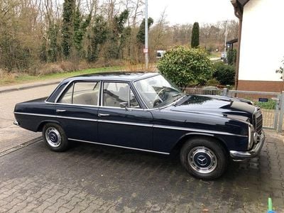 Blau Gebraucht 1969 Mercedes 220 Limousine | 14.000 €