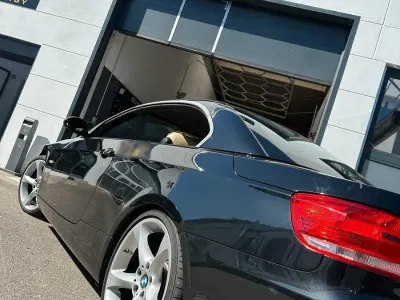 Gebraucht BMW 335 Cabriolet 306 PS (225 kW) 2007 Schwarz Cabrio