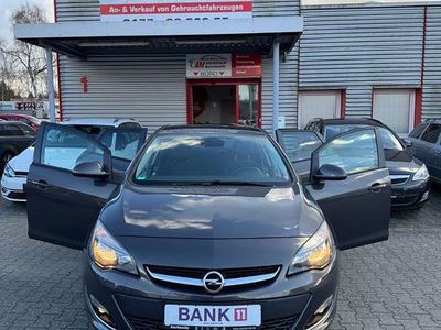 Gebraucht Opel Astra 140 PS (102 kW) 2012 Grau Limousine