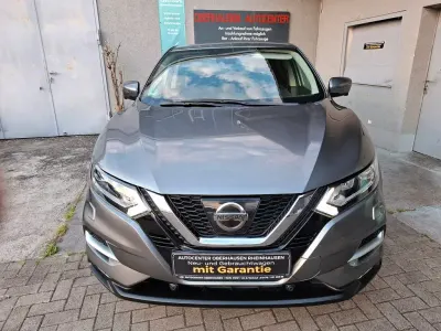 Gebraucht Nissan Qashqai N-Connecta 116 PS (85 kW) 2017 Grau SUV