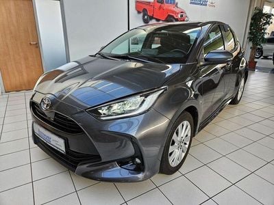 Gebraucht Toyota Yaris Team 125 PS (91 kW) 2024 Marlingrau metallic Kleinwagen