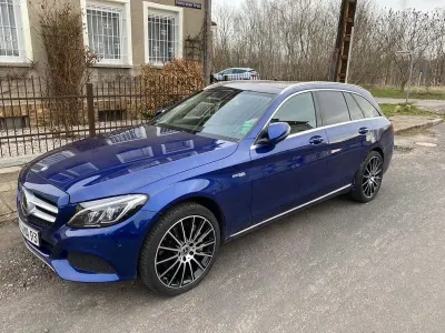 Gebraucht Mercedes C400 Avantgarde 333 PS (244 kW) 2017 Blau Limousine