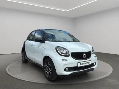 Begagnad Smart ForFour Prime 90 HK (66 kW) 2019 Vit Halvkombi