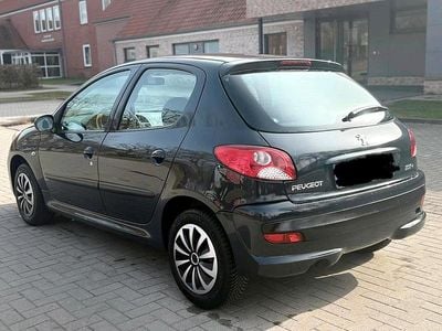 Gebraucht Peugeot 206+ S 60 PS (44 kW) 2009 Schwarz Kleinwagen