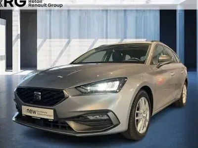 Używany Seat Leon ST FR 115 KM (84 kW) 2023 Srebrny Kombi