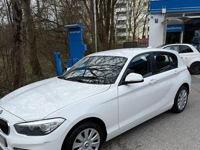 Gebraucht BMW 116 Advantage 109 PS (80 kW) 2015 Weiß Kleinwagen