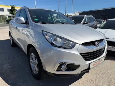 Gebraucht Hyundai ix35 Comfort 136 PS (100 kW) 2011 Grau SUV