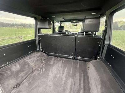 Mercedes G320