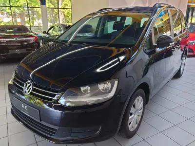 Gebraucht VW Sharan Trendline 140 PS (102 kW) 2013 Schwarz Van / Kleinbus