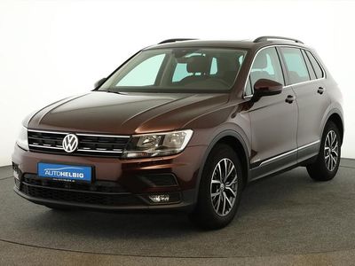 Crimson red metallic Gebraucht 2019 VW Tiguan Comfortline SUV | 20.880 € (Guter Preis)