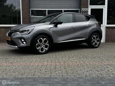 Gebraucht Renault Captur 131 PS (96 kW) 2021 Grau SUV
