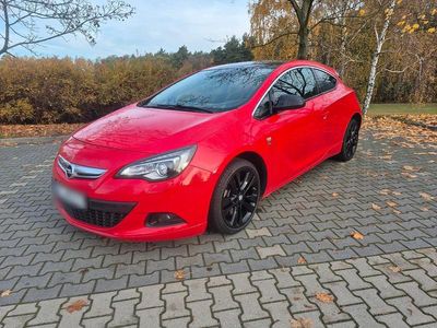 Rot Gebraucht 2012 Opel Astra GTC OPC Coupé | 6.400 €
