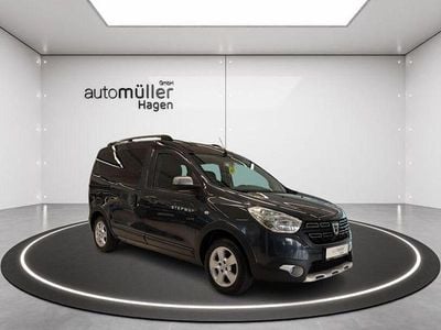Grau comete Gebraucht 2021 Dacia Dokker Stepway Van / Kleinbus | 10.890 € (Guter Preis)