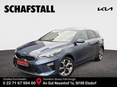 Blau ((cb7) cosmoblau met.) Gebraucht 2019 Kia Ceed Platinum Edition Kleinwagen | 17.869 € (Fairer Preis)