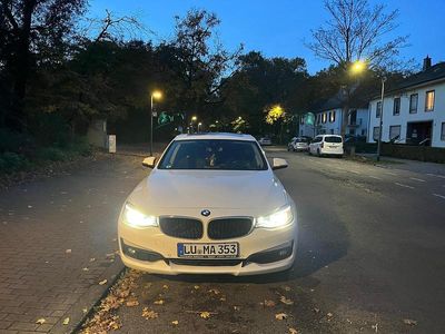 BMW 318 Gran Turismo