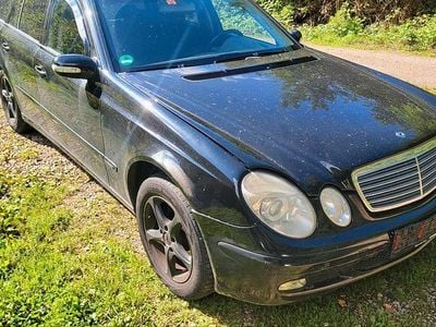 Mercedes E270