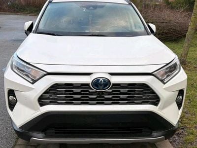 Usata Toyota RAV4 Comfort 218 CV (160 kW) 2021 Bianco SUV