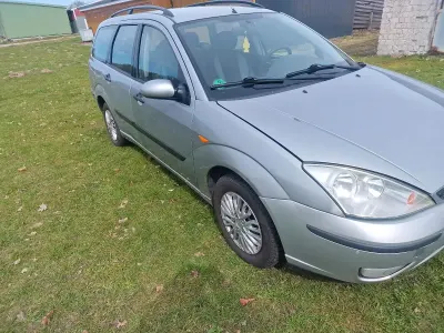 Gebraucht Ford Focus 115 PS (84 kW) 2004 Grau Kombi