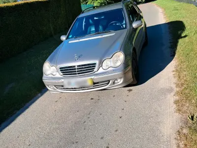 Gebraucht Mercedes C220 140 PS (102 kW) 2005 Kombi