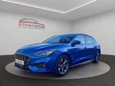 Gebraucht Ford Focus ST-Line X 125 PS (91 kW) 2023 Blau Limousine