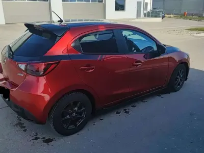 Gebraucht Mazda 2 Inclusive 105 PS (77 kW) 2016 Rot Limousine
