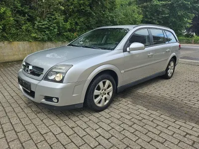 Gebraucht Opel Vectra Cosmo 155 PS (114 kW) 2005 Silber Kombi