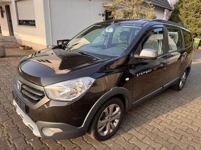 Gebraucht Dacia Lodgy Stepway 116 PS (85 kW) 2016 Schwarz Van / Kleinbus