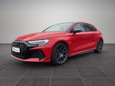 Gebraucht Audi RS3 Sportback Ambiente 400 PS (294 kW) 2025 Progressivrot metallic Kleinwagen