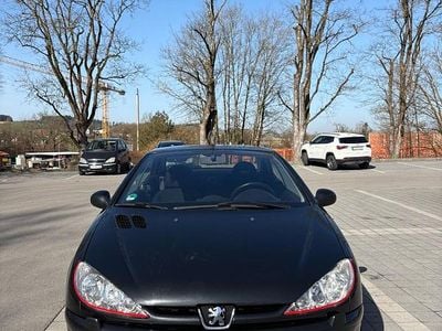 Gebraucht Peugeot 206 CC 109 PS (80 kW) 2003 Schwarz Cabrio